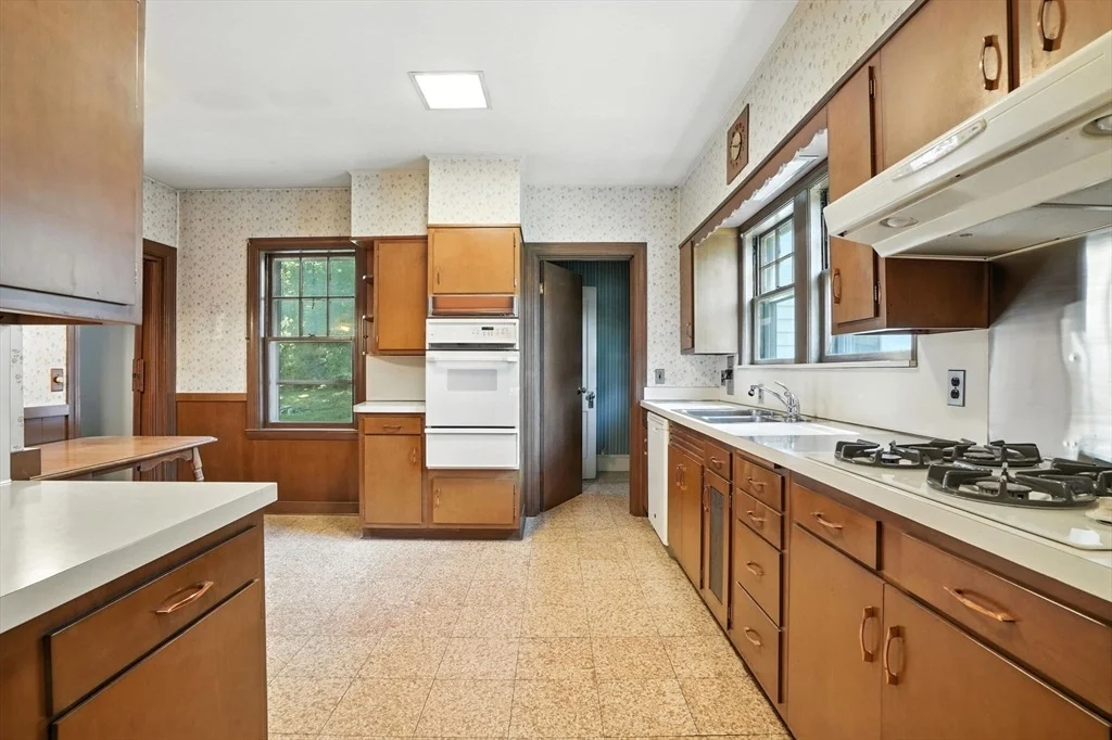 Photo of 22 Stoneleigh Cir