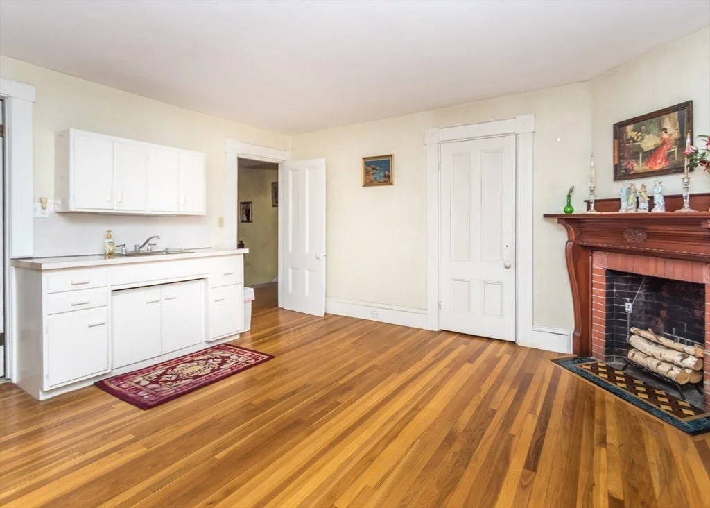 Photo of 326 Bacon Street