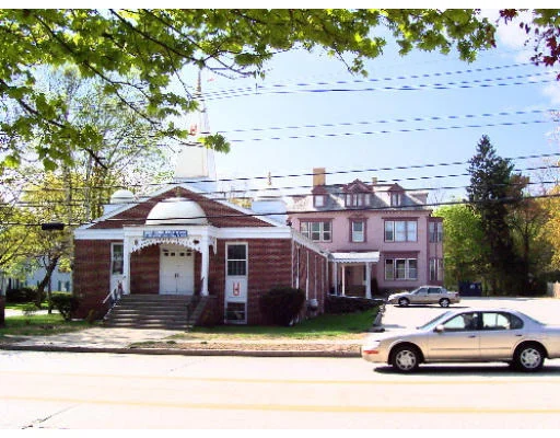 Photo of 403 Andover St