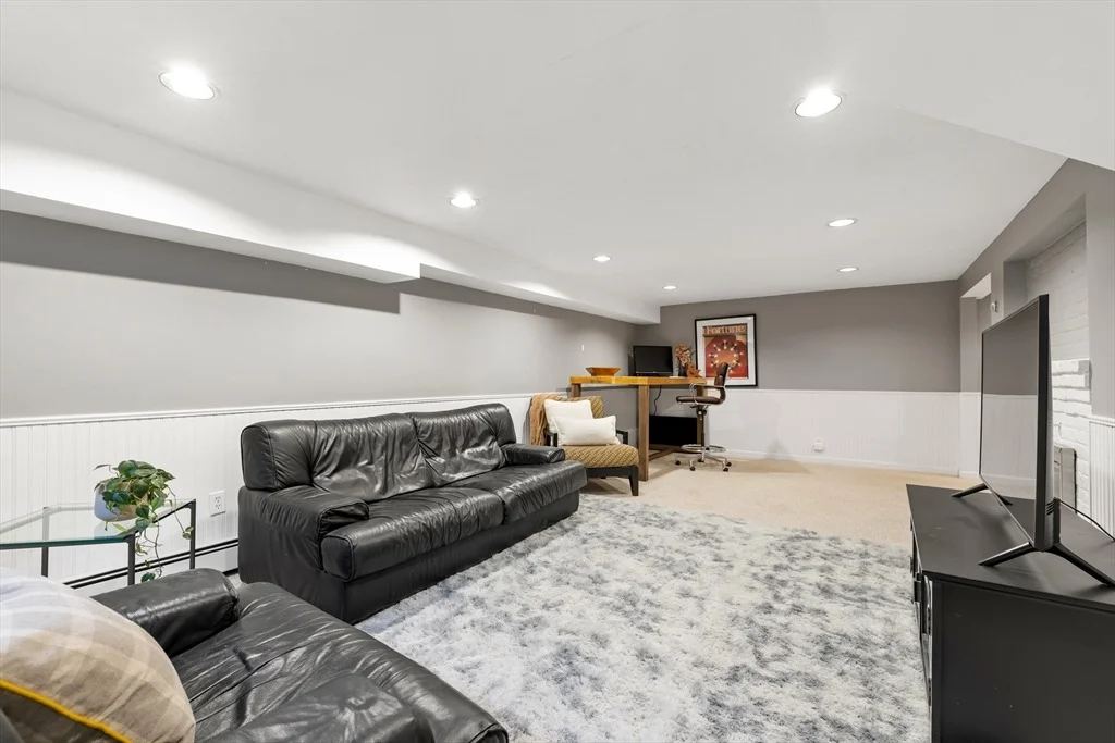 Photo of 60 Douglas Rd
