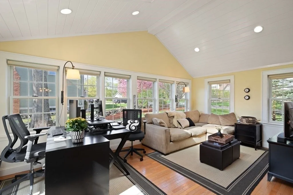Photo of 18 Oxbow Rd