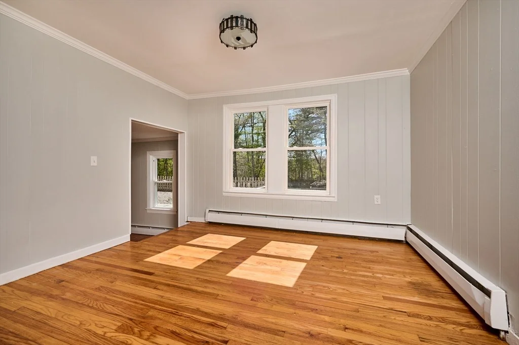 Photo of 140 Amherst Rd