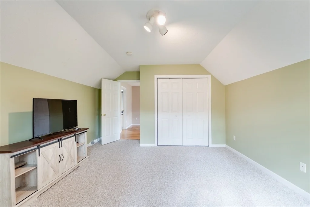 Photo of 64 Hillcrest Circle