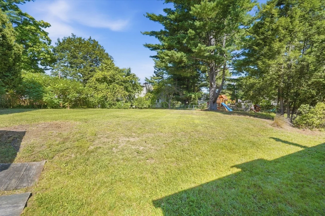 Photo of 24 Grandview St