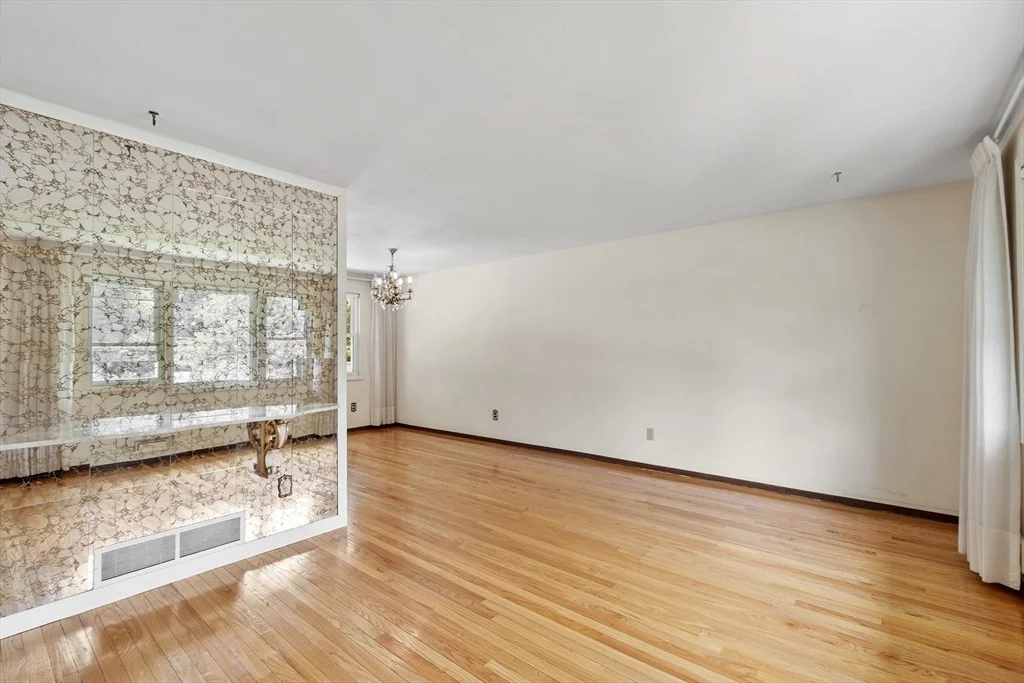 Photo of 6 Wayne Rd