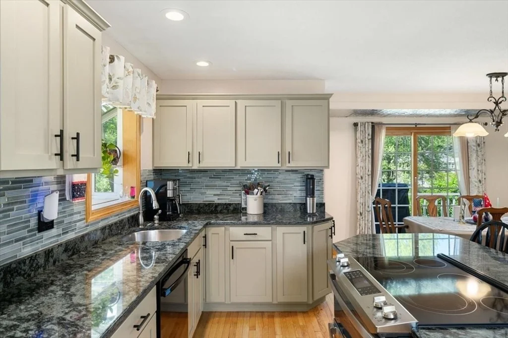 Photo of 472 Potter Rd.