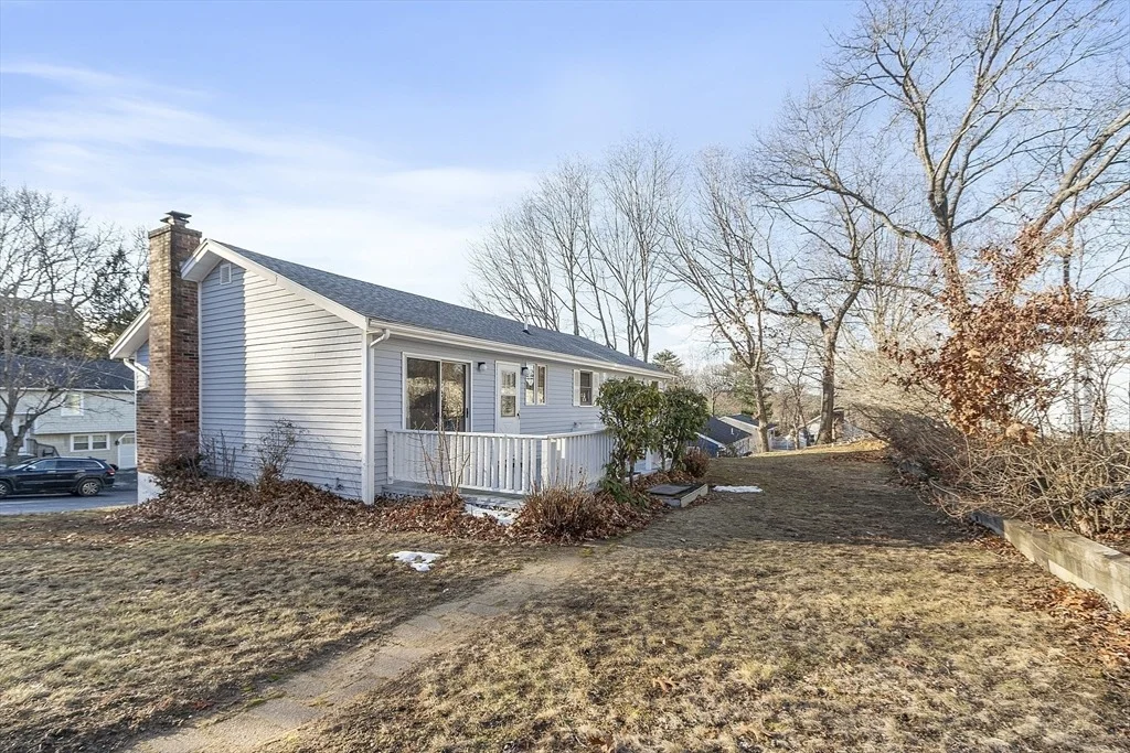 Photo of 27 Donnelly Dr