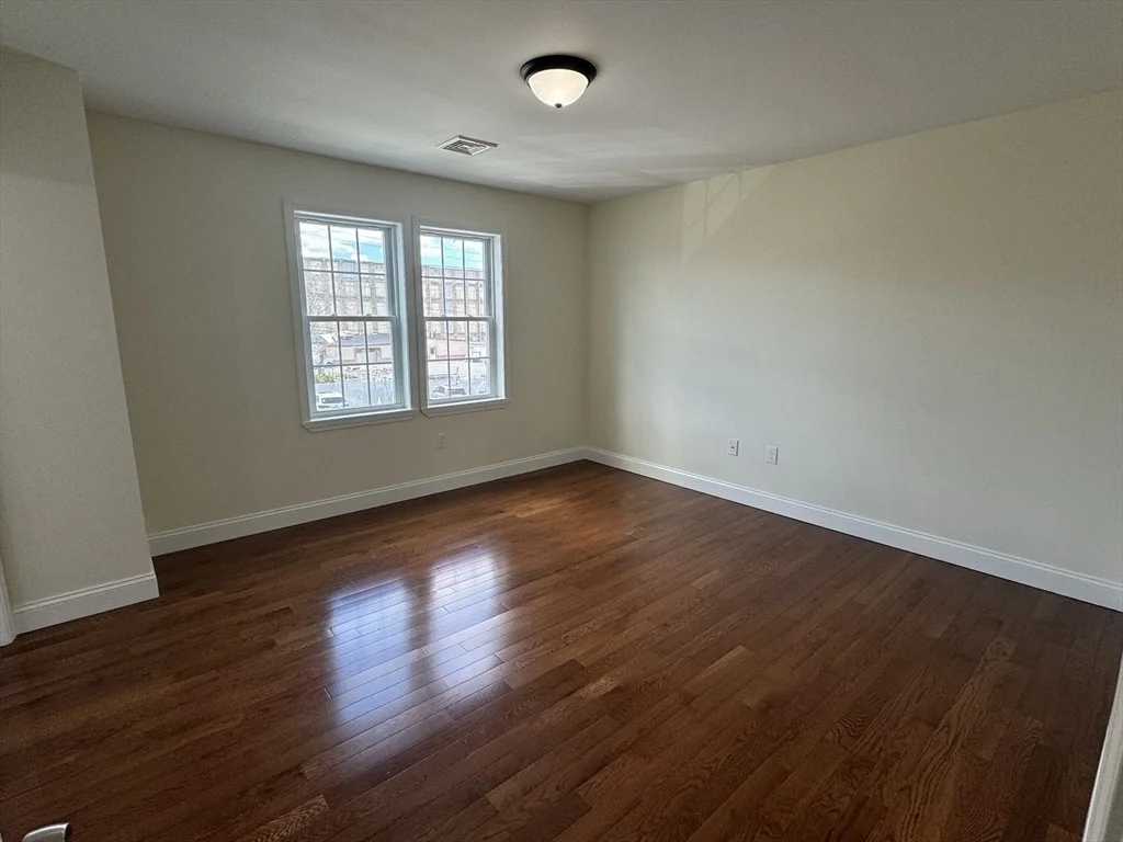 Photo of 6 N Rocliffe St