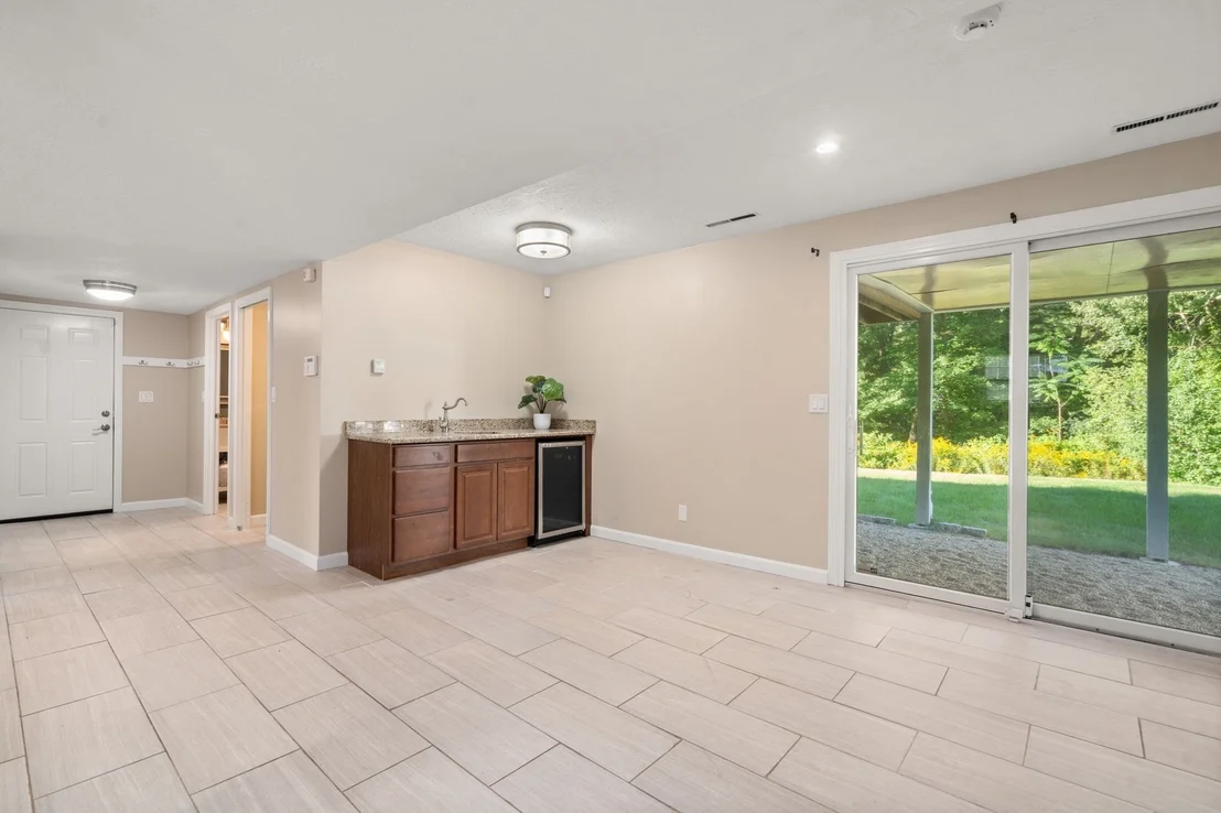 Photo of 16 Bacon Rd