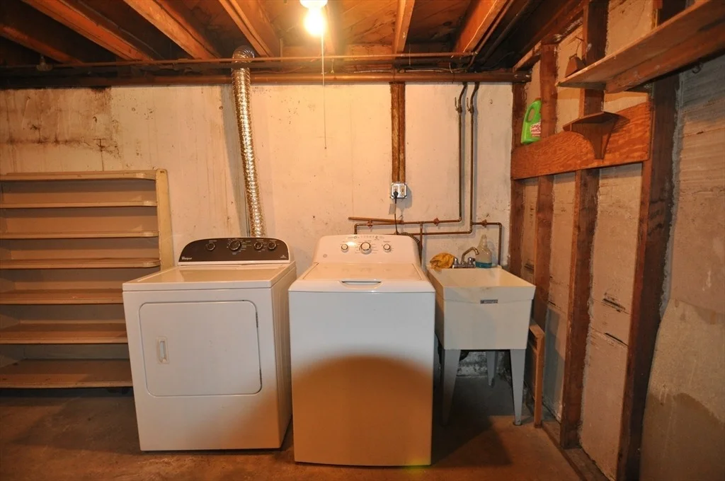 Photo of 149 Shaker Rd