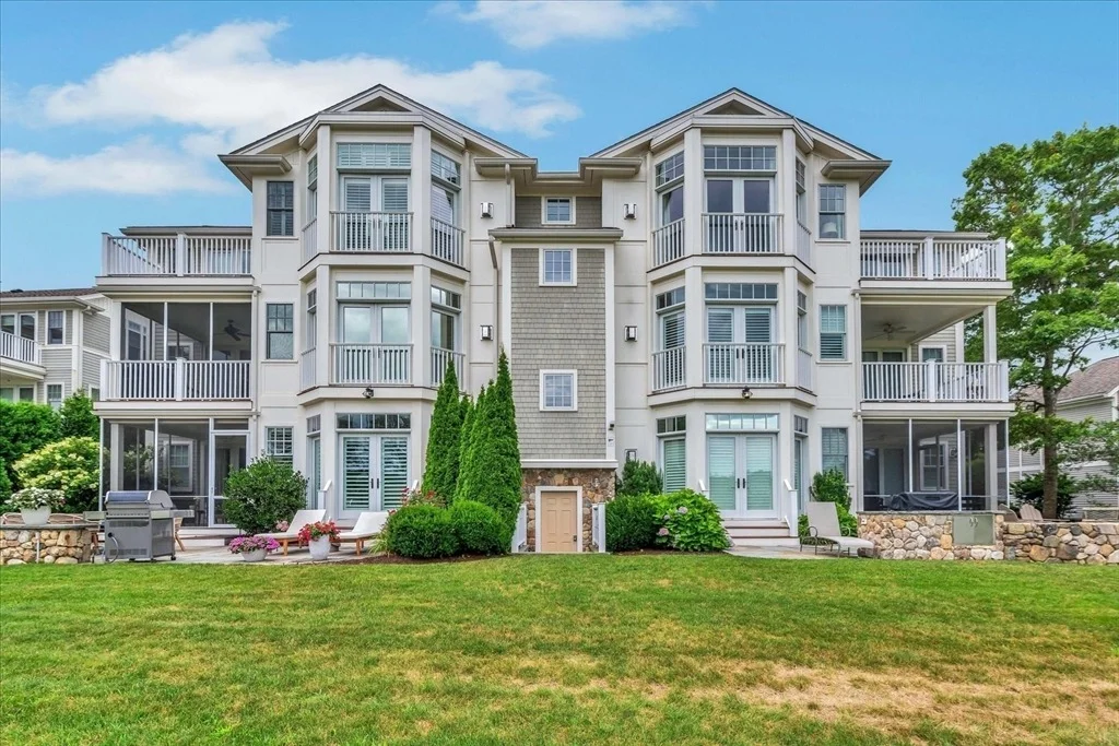 Photo of Unit E at 70 Simons Rd