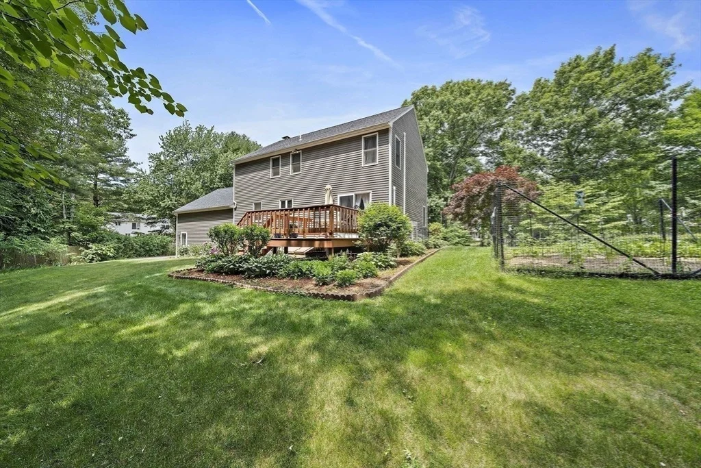 Photo of 5 Windemere Dr
