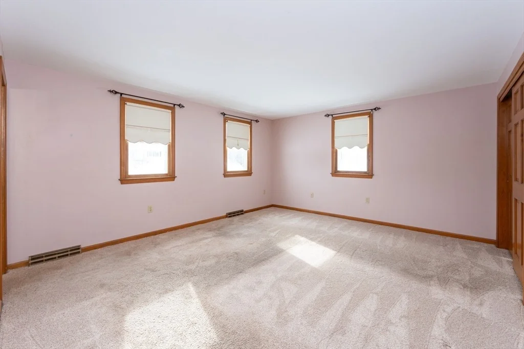 Photo of 28 Bridle Path Rd