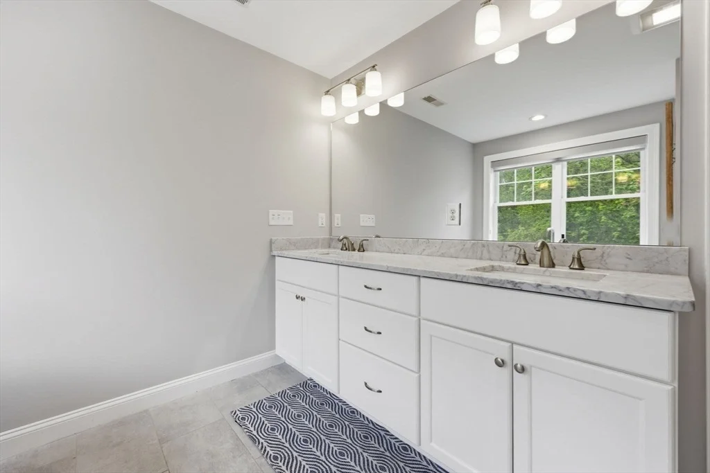 Photo of 39 Summit Pointe Drive