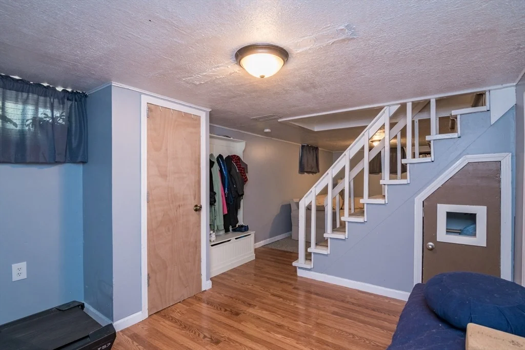 Photo of 222 Plumtree Rd