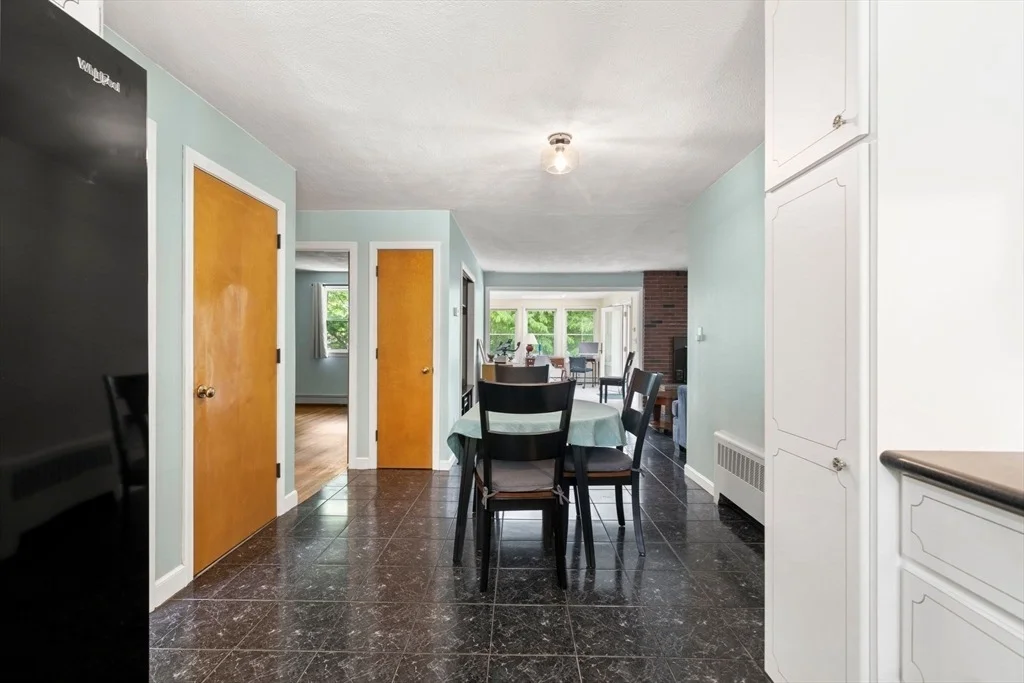 Photo of 21 Cedarcrest Rd