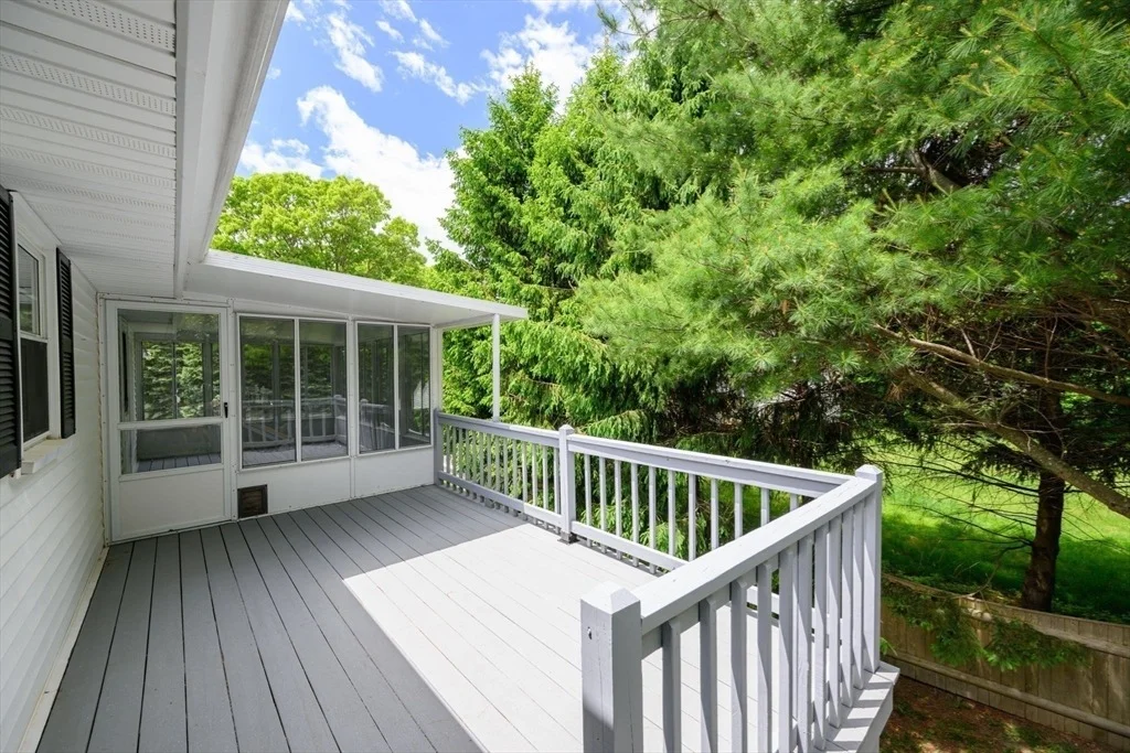 Photo of 90 Holly Rd