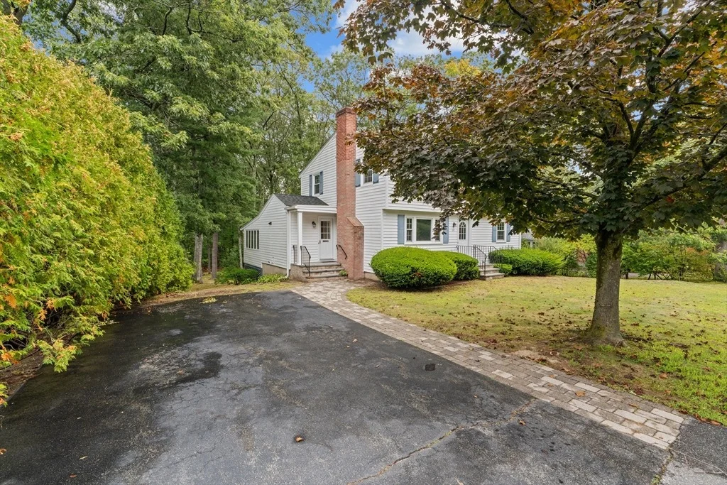 Photo of 441 Potter Road