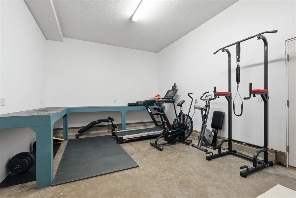 Photo of 42 Gary Dr