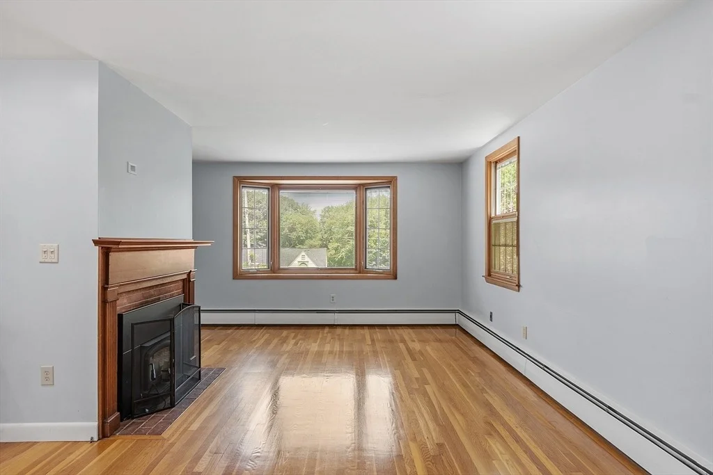 Photo of 64 Carolyn Cir