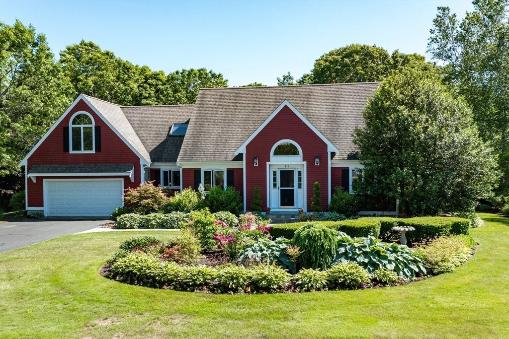 Photo of 11 Polaris Dr