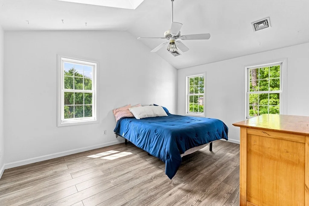 Photo of 21 Forestview Dr