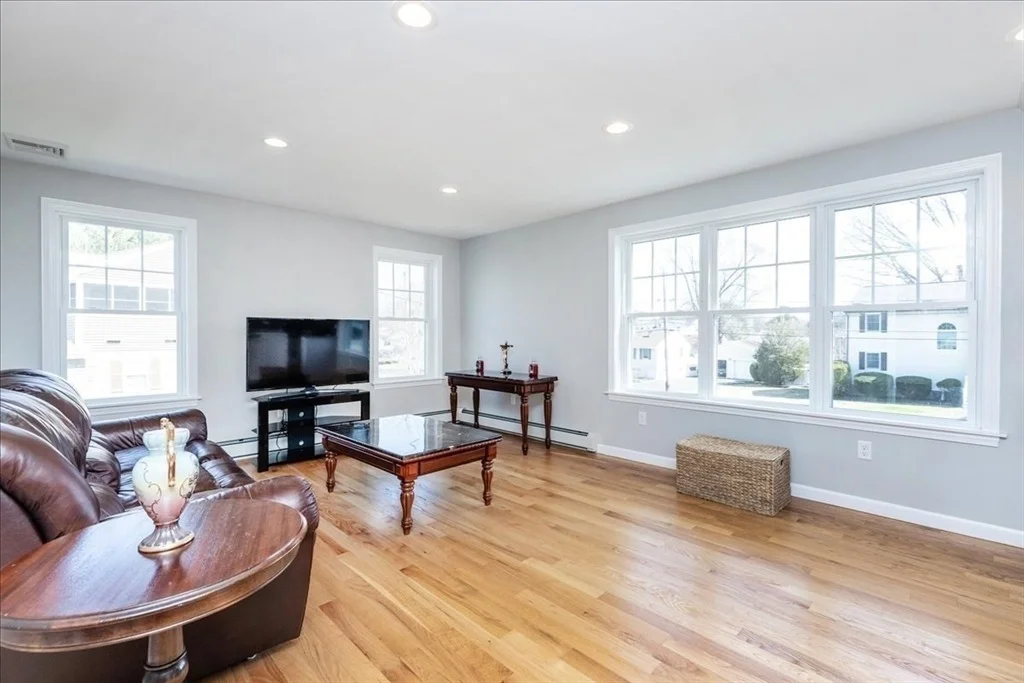 Photo of 8 Dana Rd