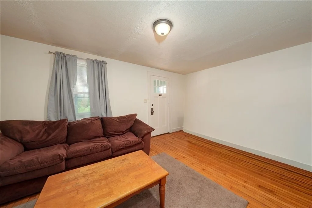 Photo of 25 Marilyn Drive