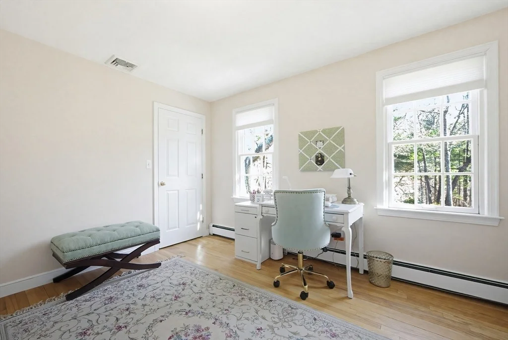 Photo of 6 Colburn Circle