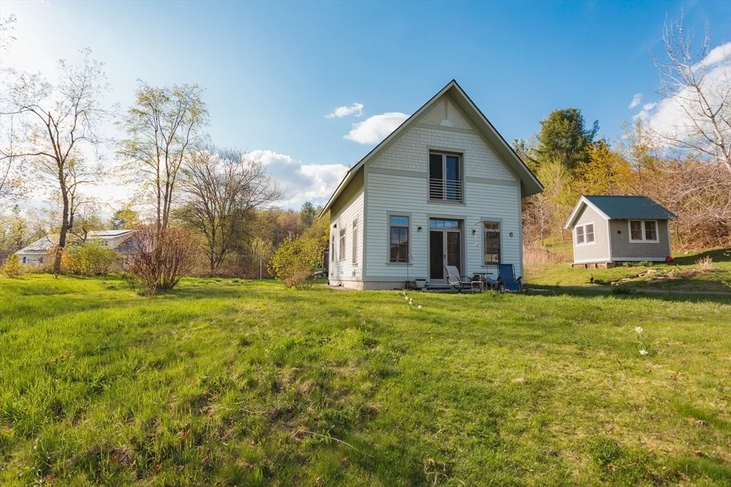 Photo of 6 Dunnell Dr