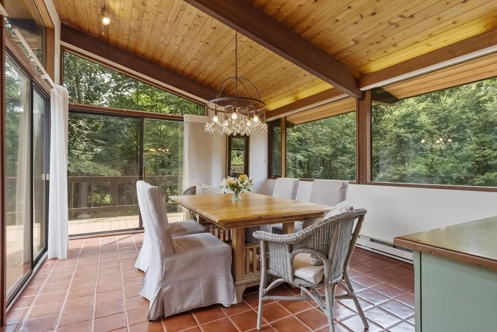 Photo of 64 Woodside Rd