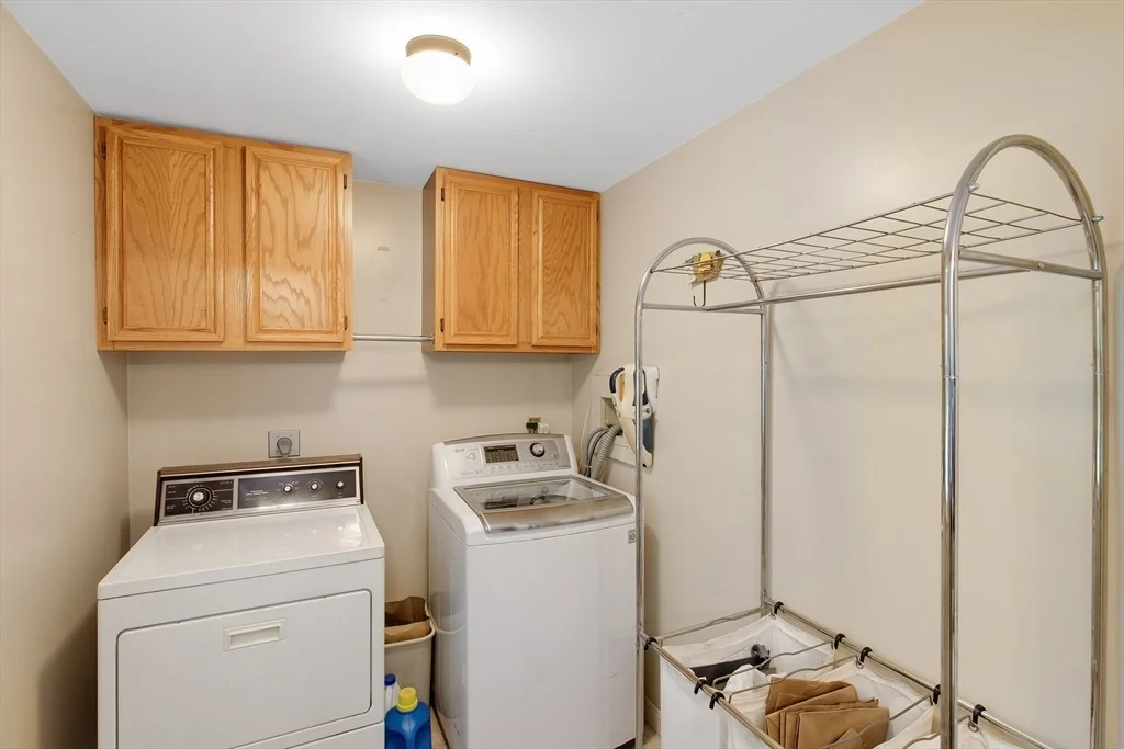Photo of 156 Newbury Rd