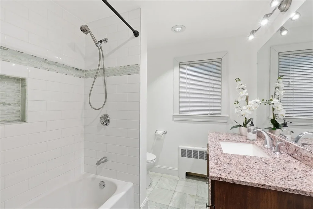 Photo of 596 Elm St