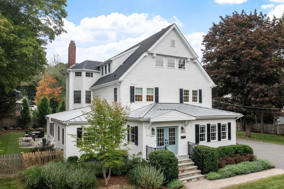 Photo of 245 Summer Ave