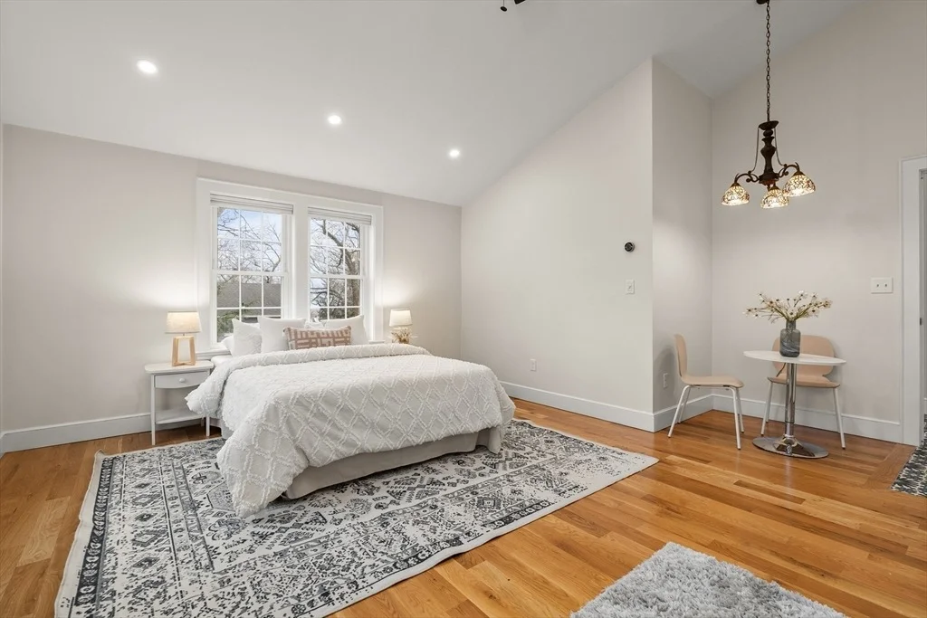 Photo of 24 Grandview Rd
