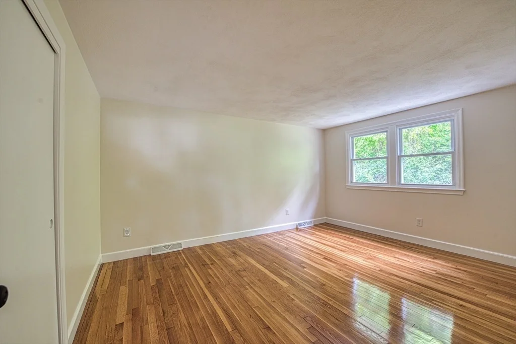 Photo of 143 Ryan Rd