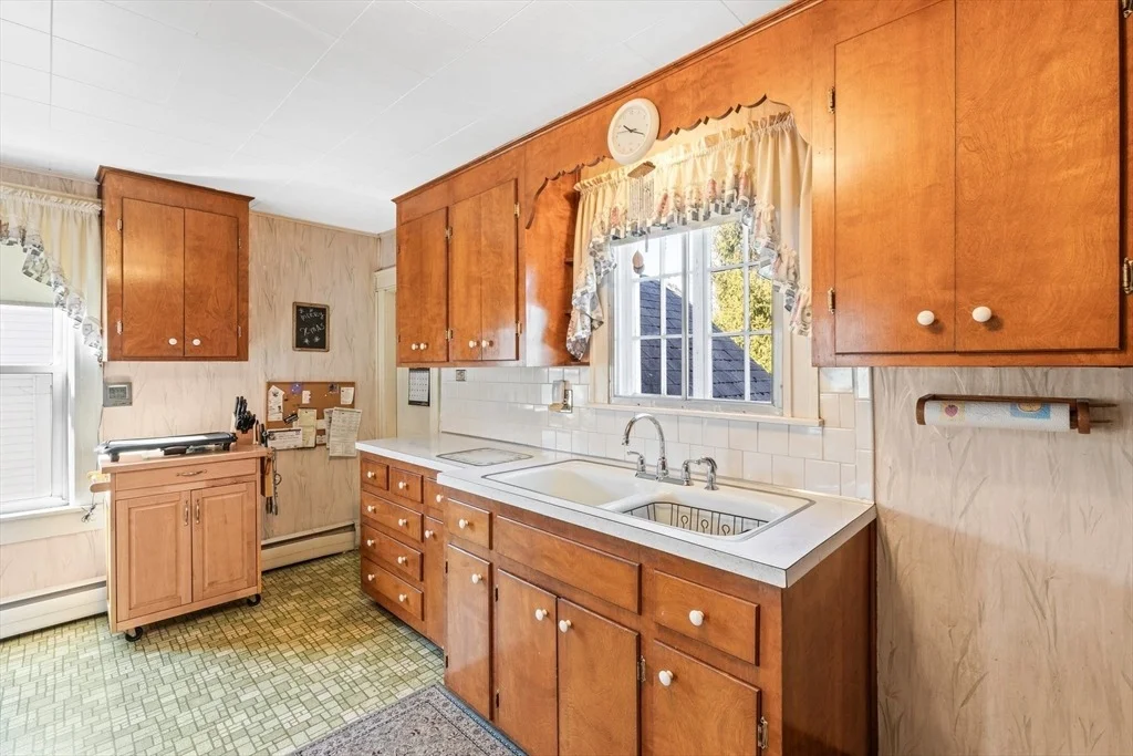 Photo of 112 King St
