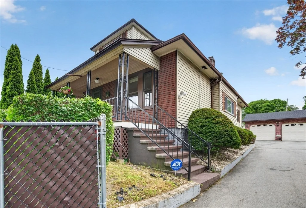 Photo of 23 Hazel St