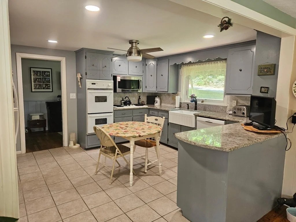 Photo of 1042 Turkey St