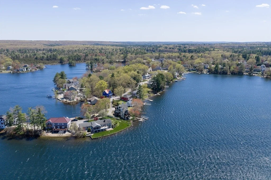Photo of 32 Colonial Rd