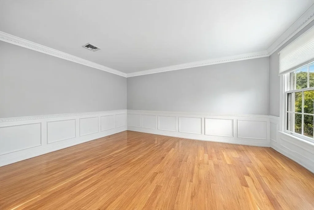 Photo of 17 Maplewood Dr