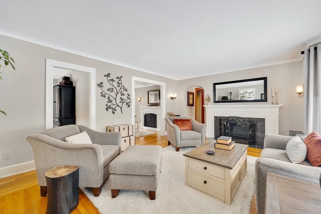 Photo of 53 Elwood Drive