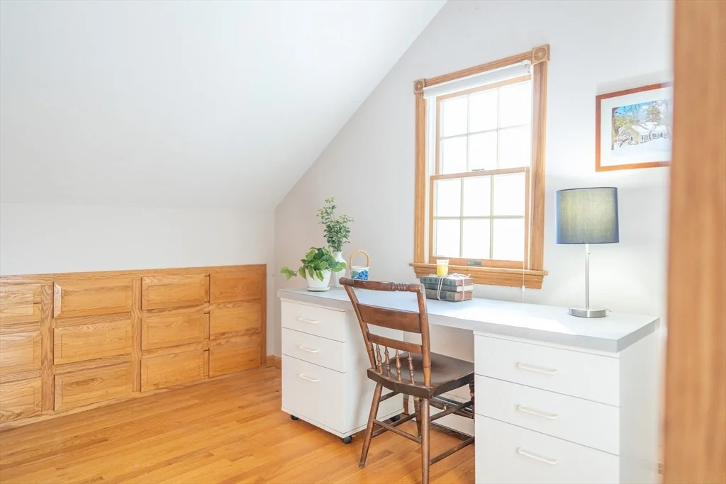 Photo of 34 Maushop Ave