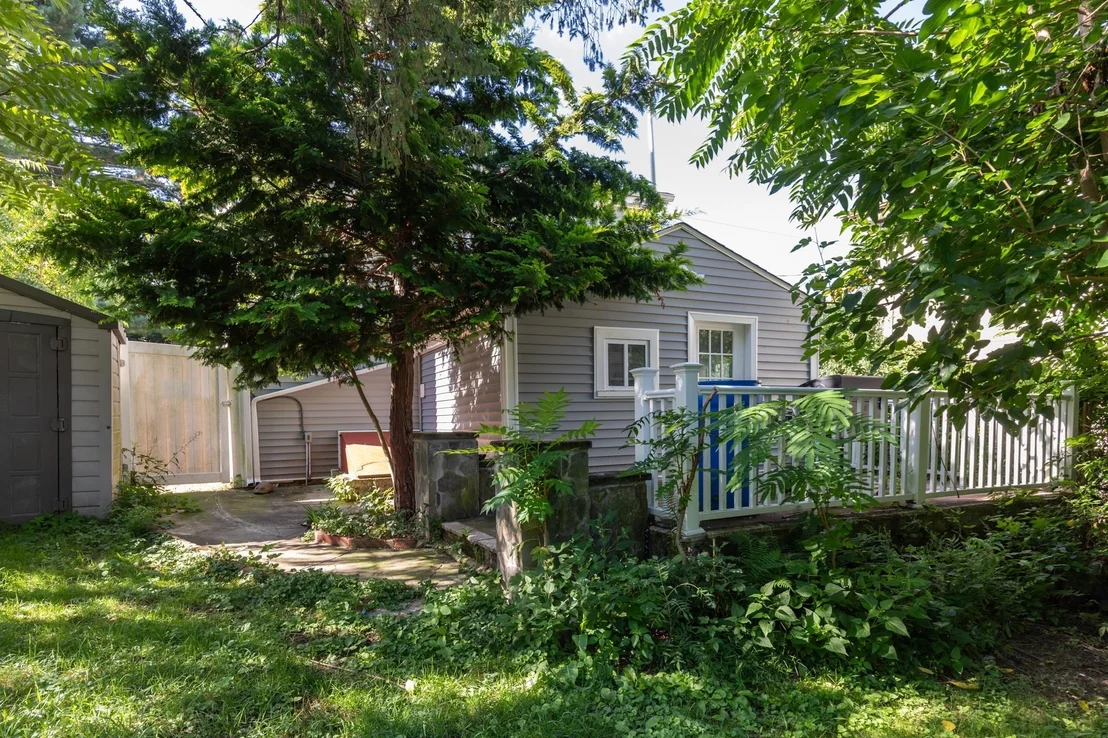 Photo of 452 Tecumseh St
