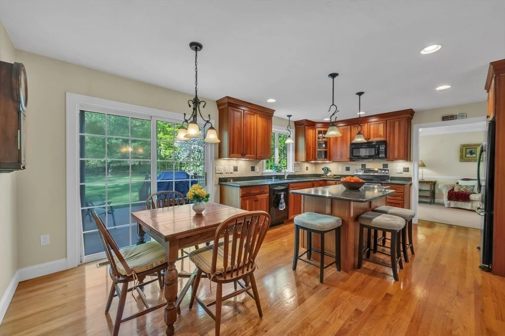 Photo of 10 Turner Ln