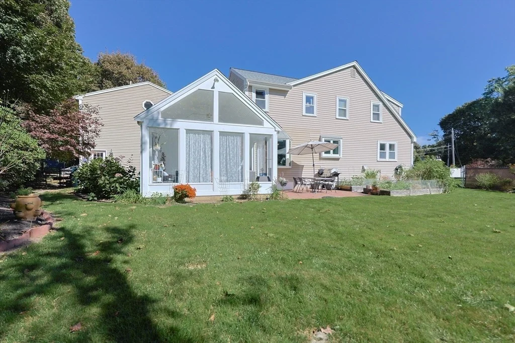 Photo of 2 Rhodes Ave