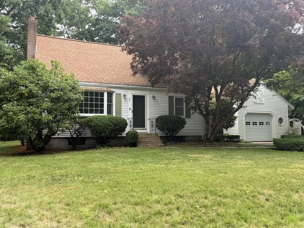 Photo of 7 Wayne Dr