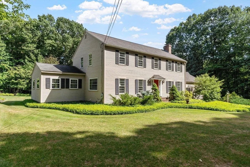 Photo of 105 Slough