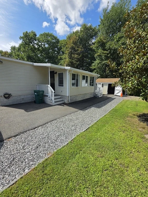 Photo of 16 Kylee Dr