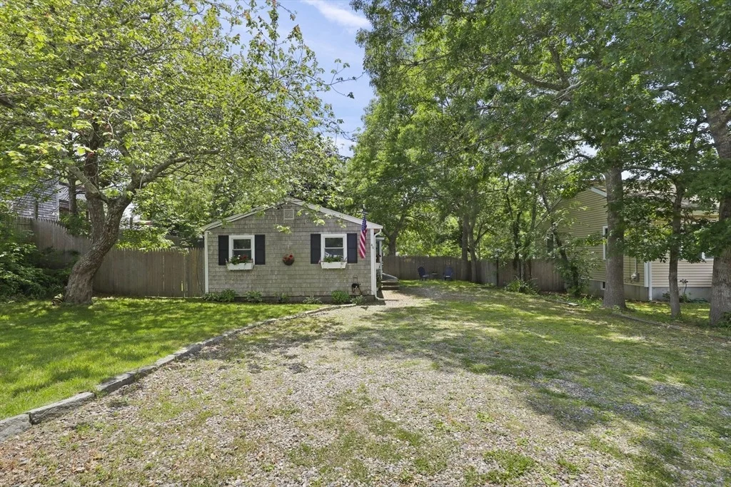 Photo of 46 Sunset Blvd